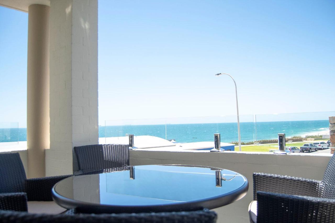 Cottesloe Beach View Apartments #7 Perth Buitenkant foto
